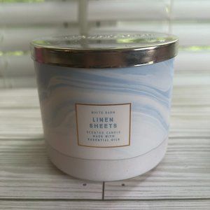 Bath & Body Works / White Barn 3-Wick Candle - Linen Sheets